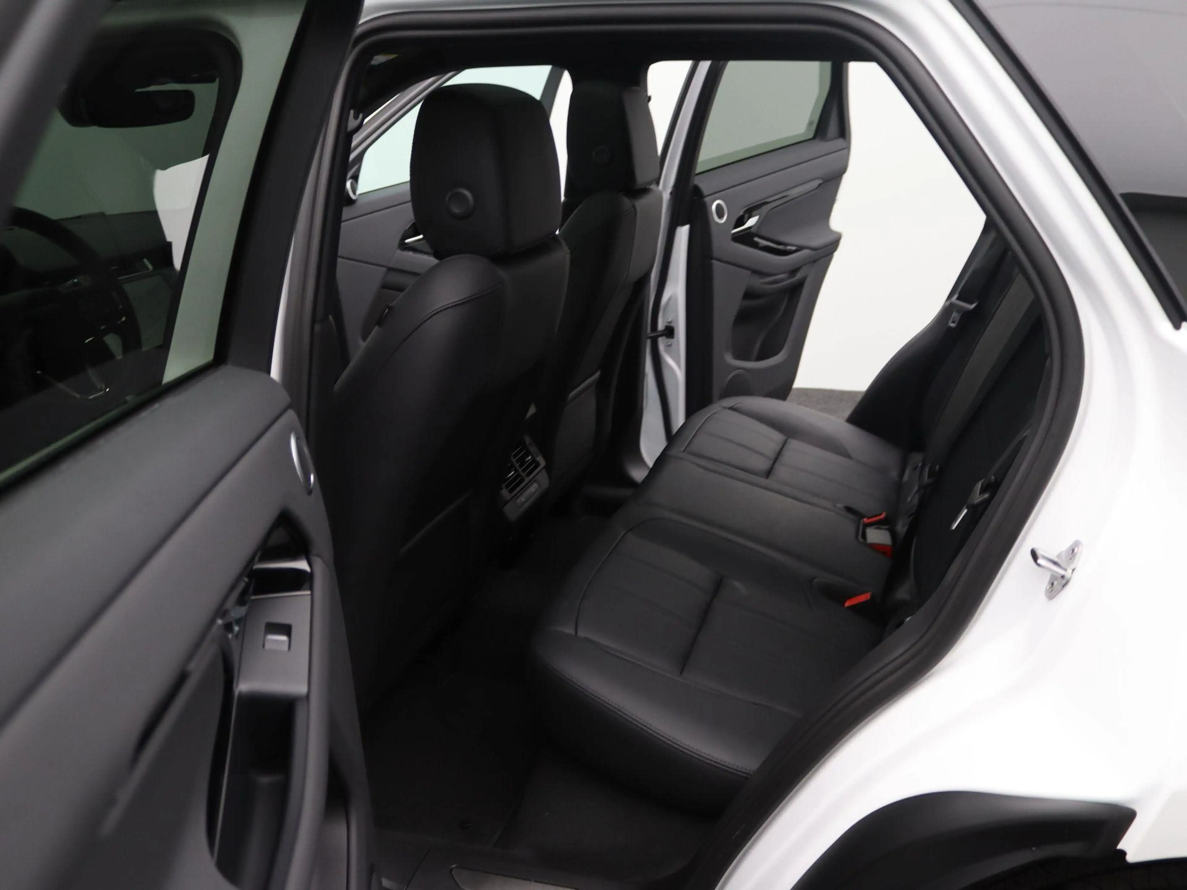 Land Rover Range Rover Evoque 1.5 P270e PHEV AWD SE Dynamic Edition Elektrische — photo 13