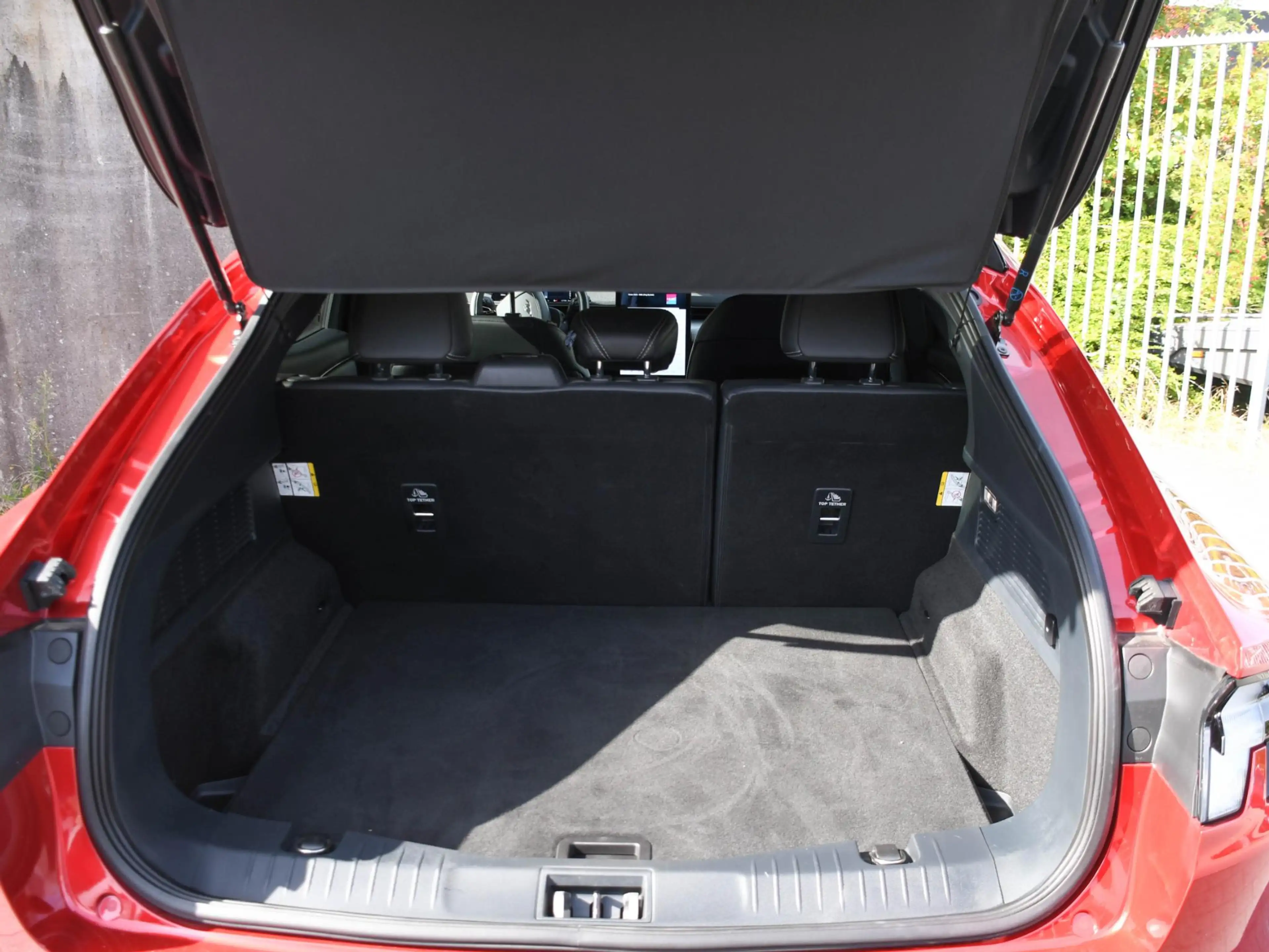 Ford Mustang Mach-E Extended Range RWD 98kWh 286pk Automaat LEDER | DO — photo 12