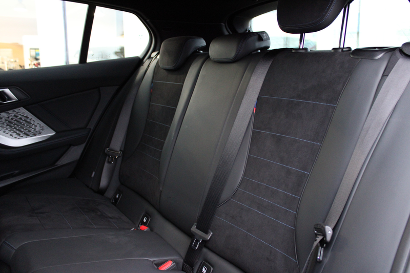 BMW 120 1 Serie M Sport Automaat / Sportstoelen / M Adapti — photo 8