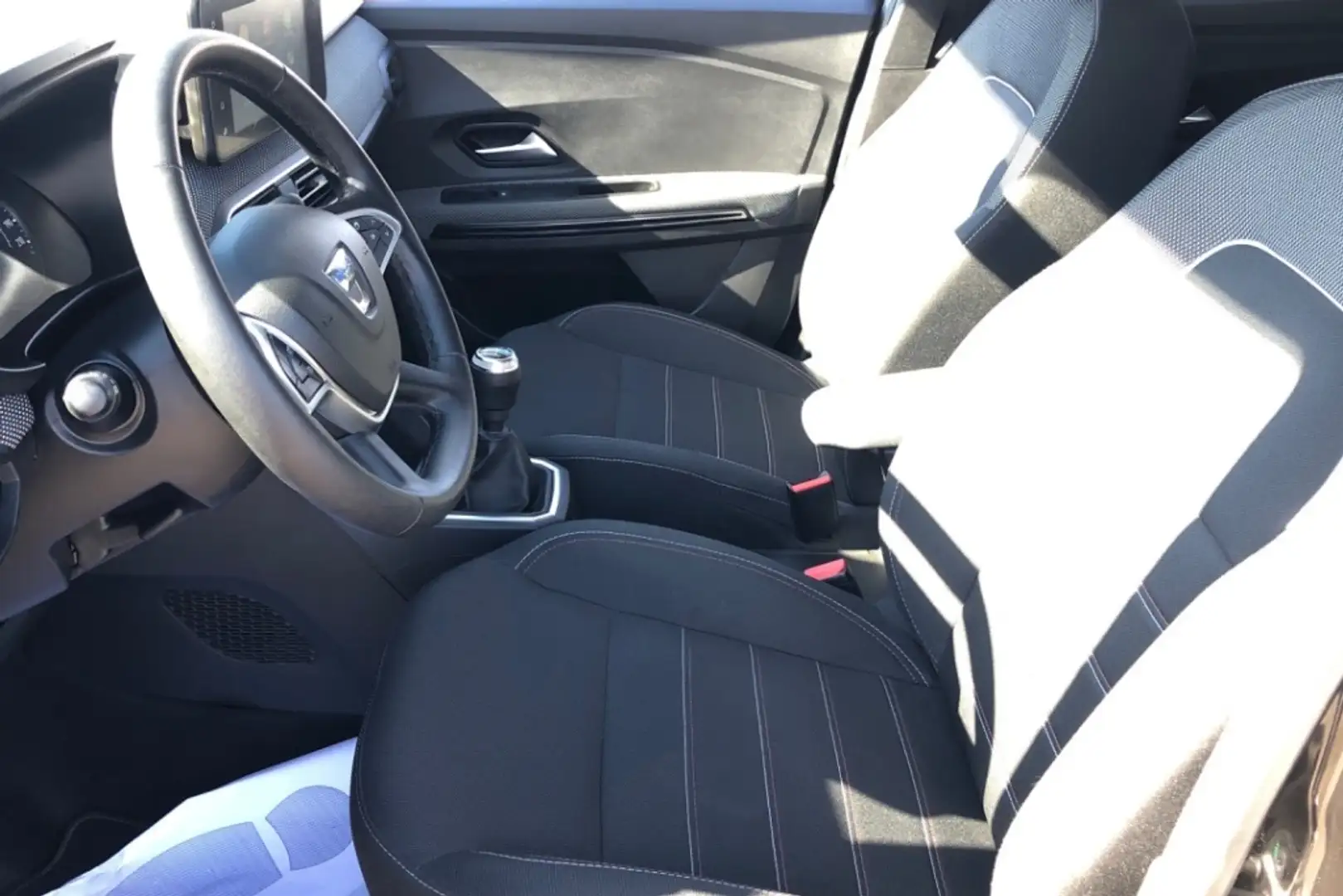 Dacia Jogger 1.0 ECO-G S.L Extreme 5pl. Negro - 2