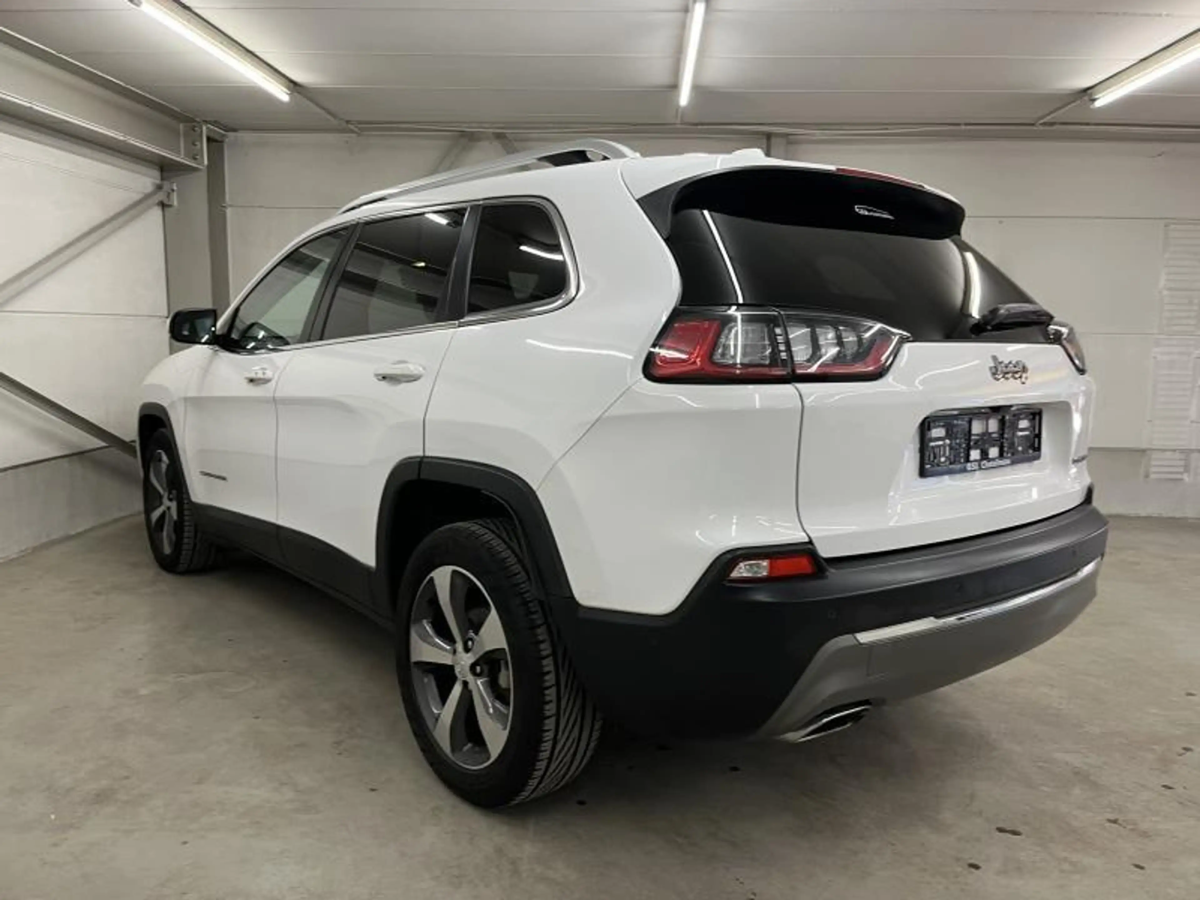 Jeep Cherokee 2.2D 195CV Blanc Navi/Carplay/Clim/Cam — photo 7
