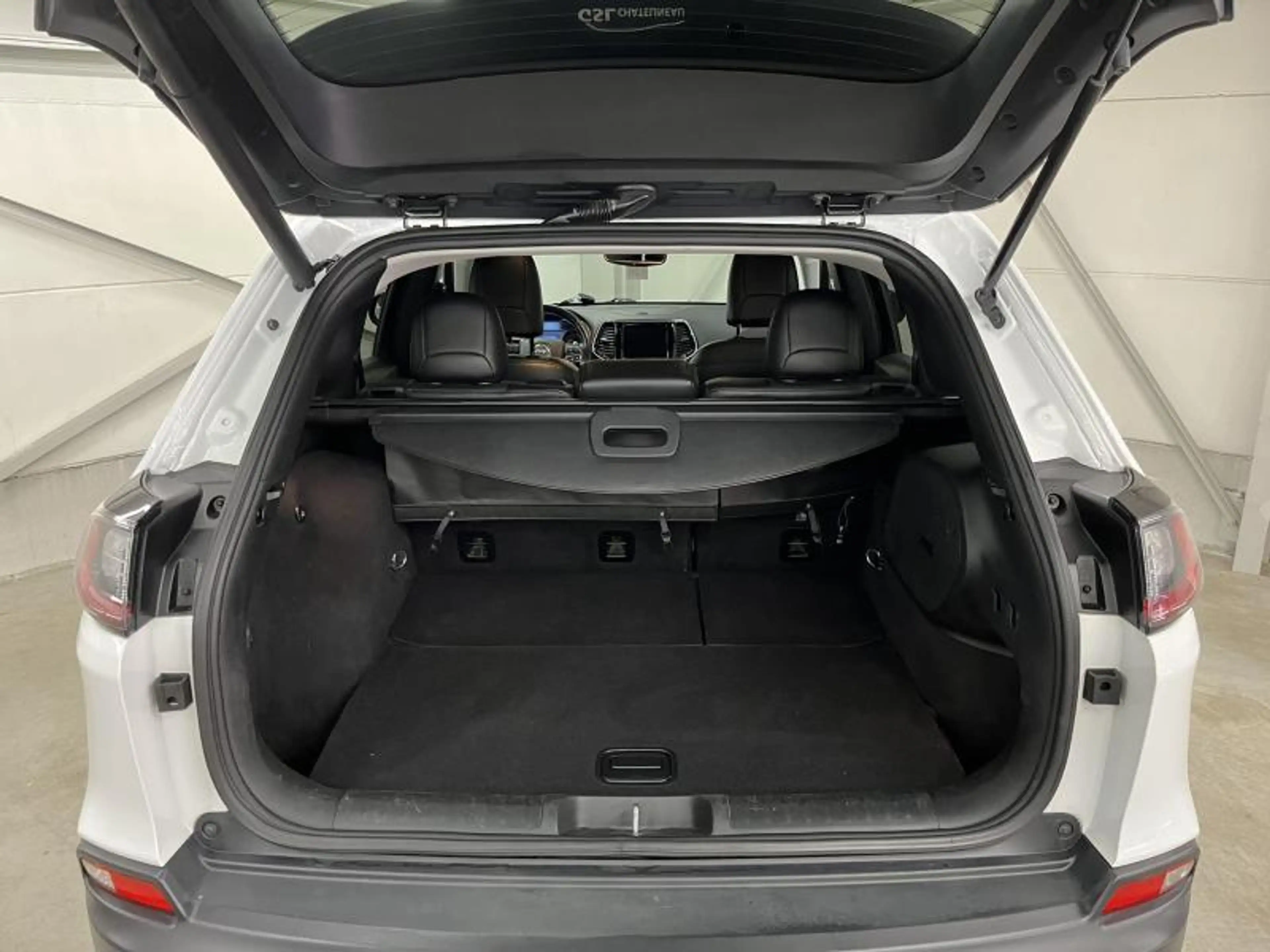 Jeep Cherokee 2.2D 195CV Blanc Navi/Carplay/Clim/Cam — photo 10