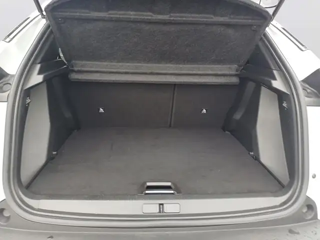 Peugeot 2008 view 7