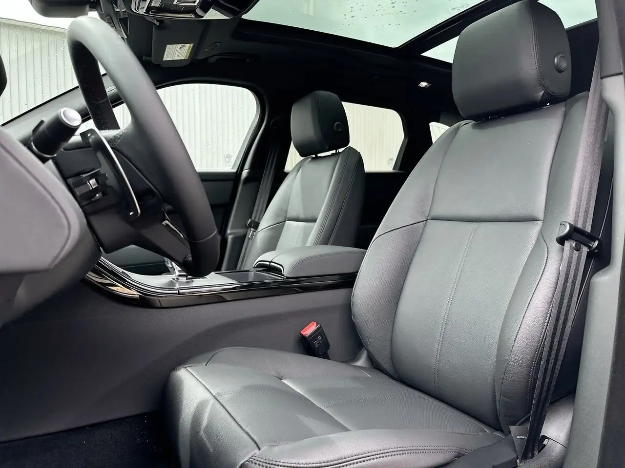 Land Rover Range Rover Velar снимка Land Rover Range Rover Velar