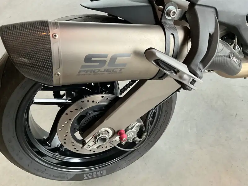 Ducati Monster 821 - foto 4