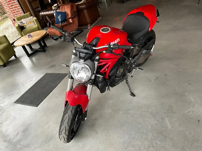 Ducati Monster 821 - foto 7