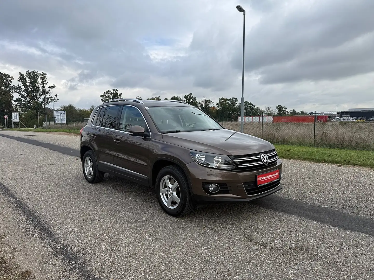 Volkswagen Tiguan 2,0 TDI BMT 4Motion Sport&Style DPF Braun - 2