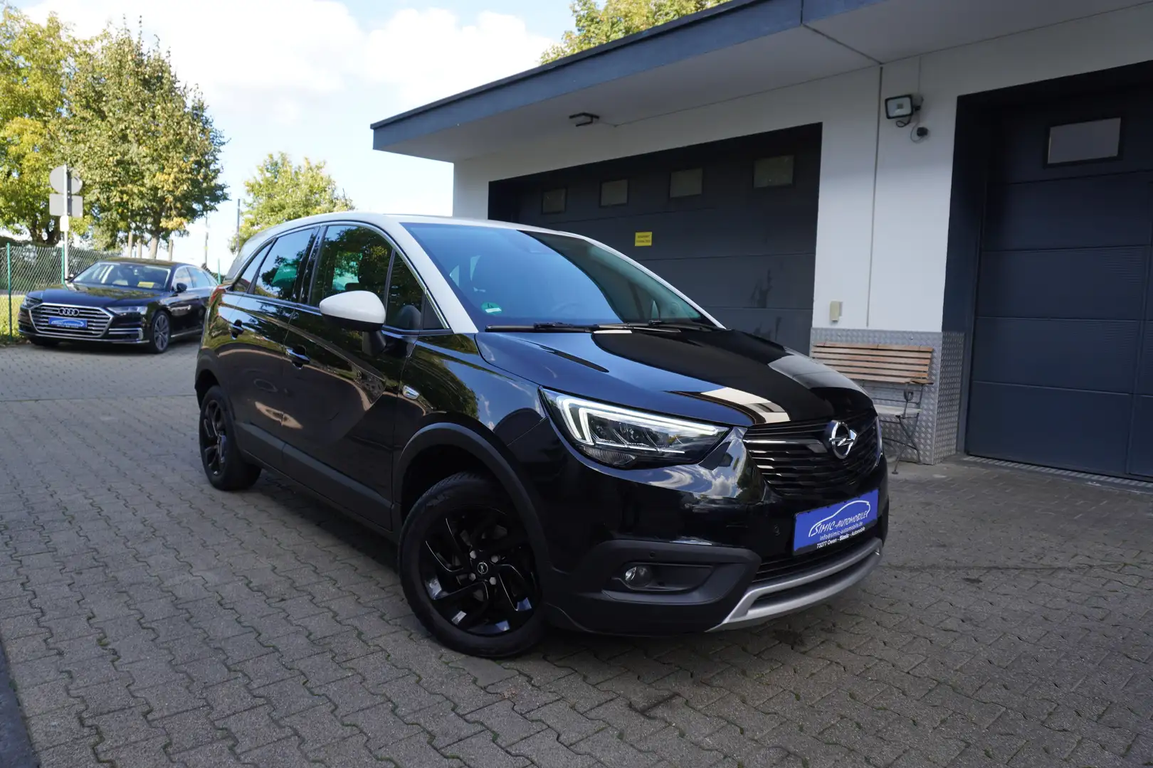 Opel Crossland X 1.2 Innovation tLEDER+KAMERA+PDC+ALU+TEMPOMAT+LED Schwarz - 1