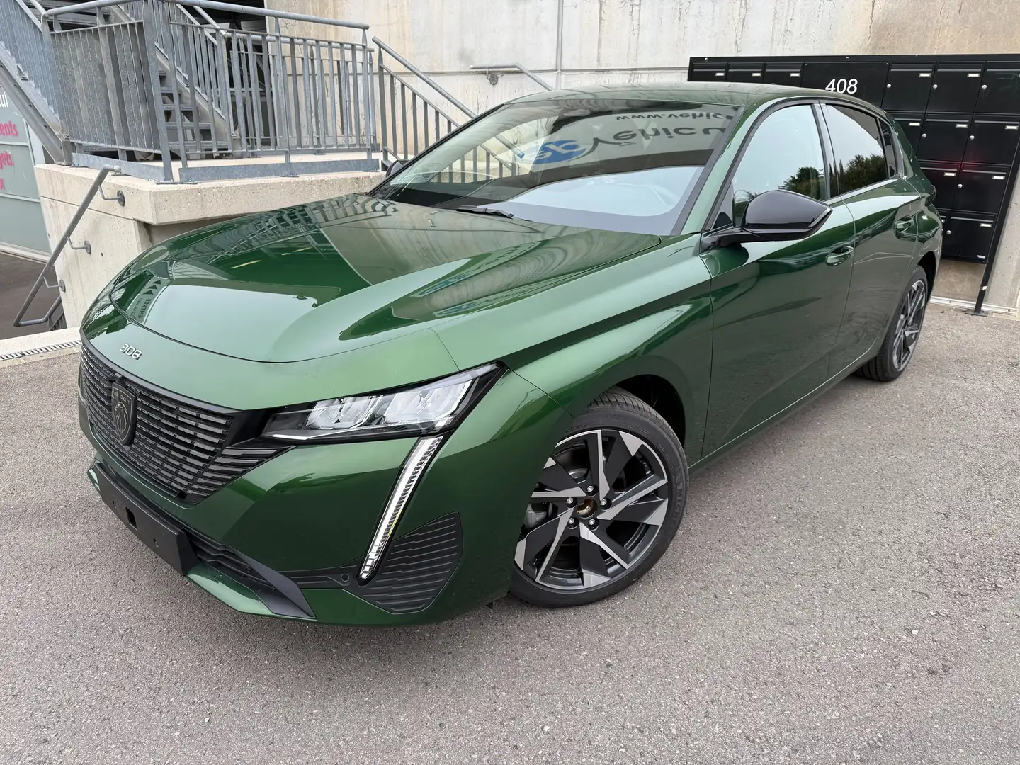 Peugeot 308 308 BlueHDi 130 EAT8 Allure Vert - 1