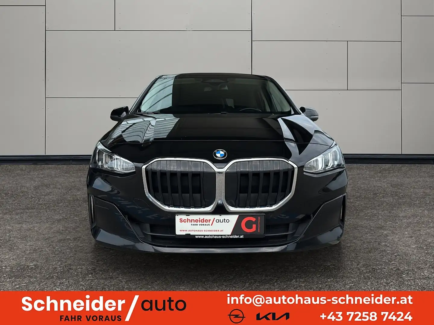 BMW 218 d Active Tourer Aut. Schwarz - 2