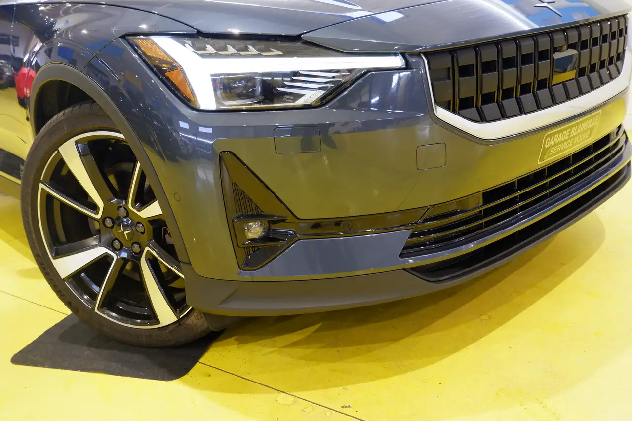 Polestar 2 снимка Polestar 2