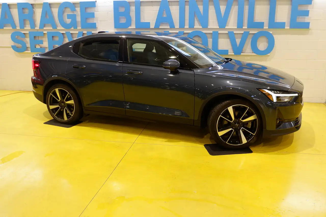 Polestar 2 снимка Polestar 2