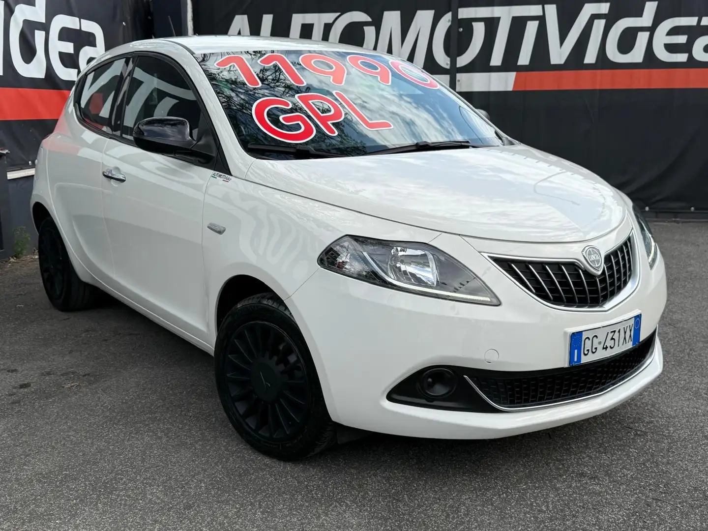 Lancia Ypsilon 1.0 firefly hybrid Silver GPL**PROMO SUMMER** Weiß - 2