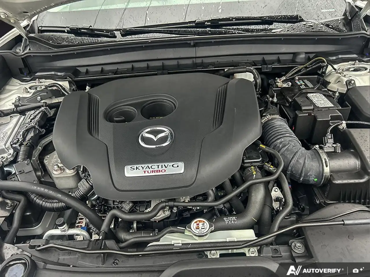 Mazda CX-30 снимка Mazda CX-30