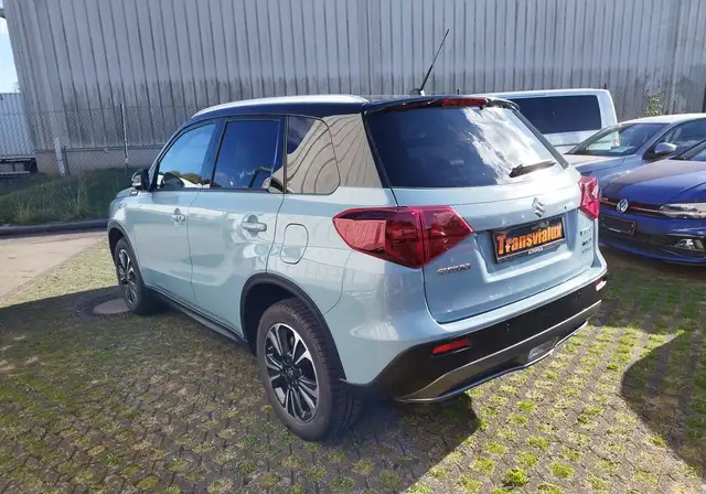 Suzuki Vitara view 4