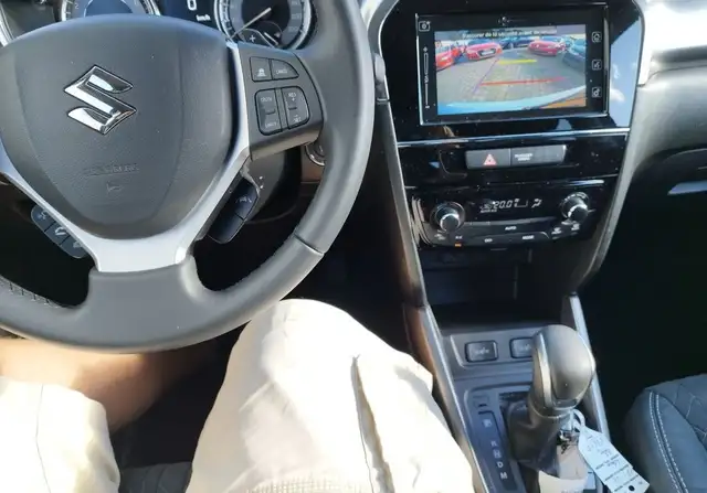 Suzuki Vitara view 7