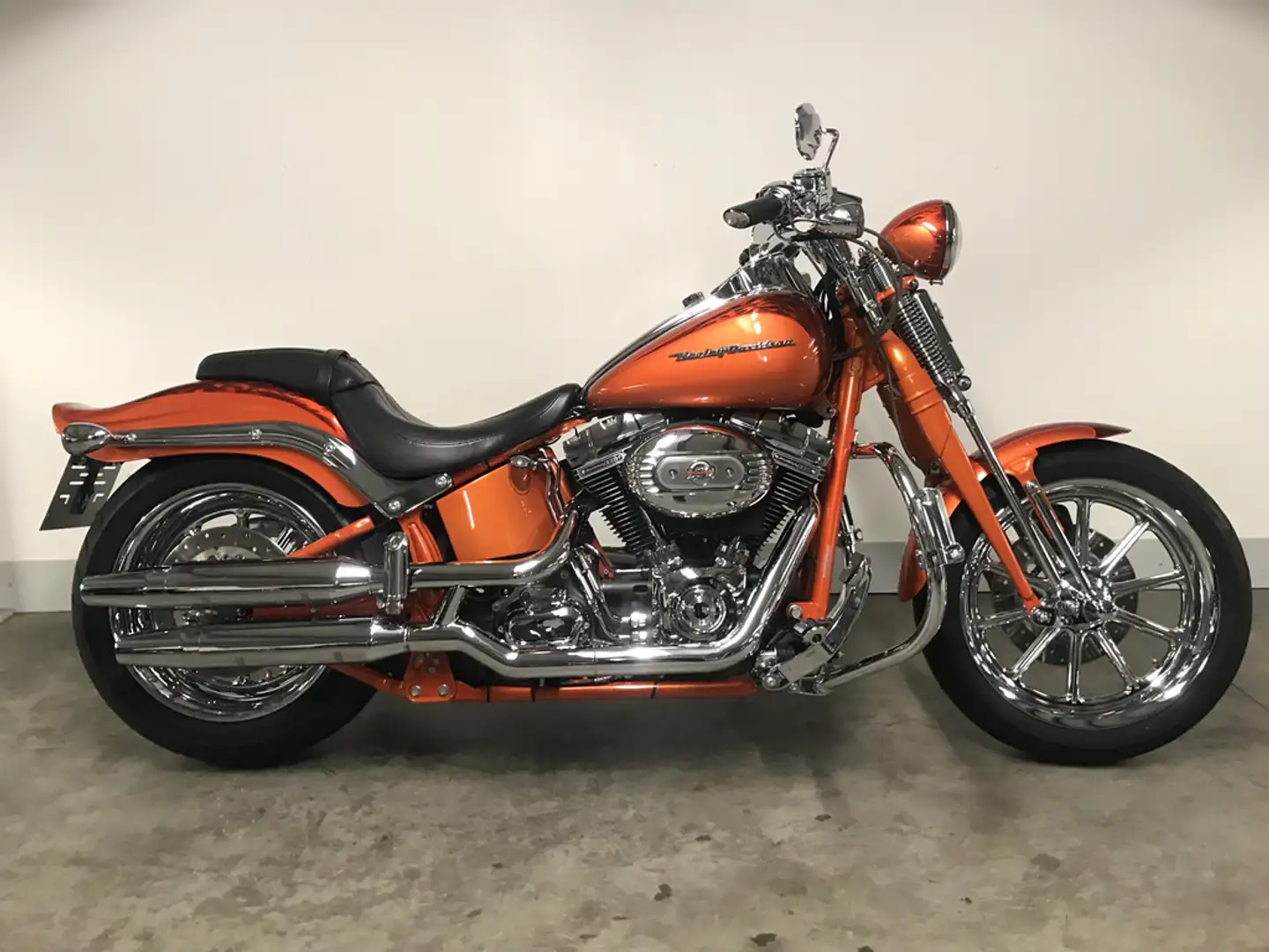 Oldtimer Harley Davidson Cruiser SOFTAIL FXSTSSE CVO SPRINGER Blanc - 1