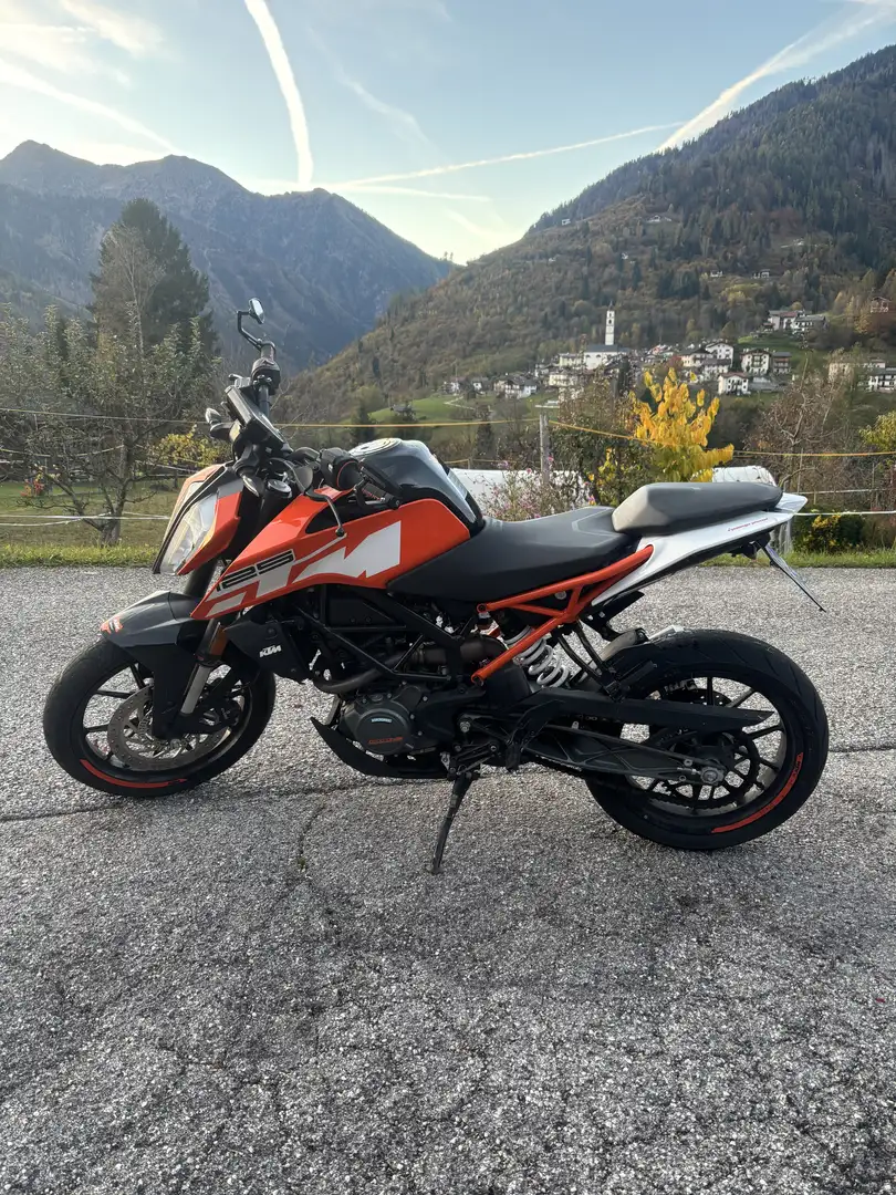 KTM 125 Duke ABS - 1