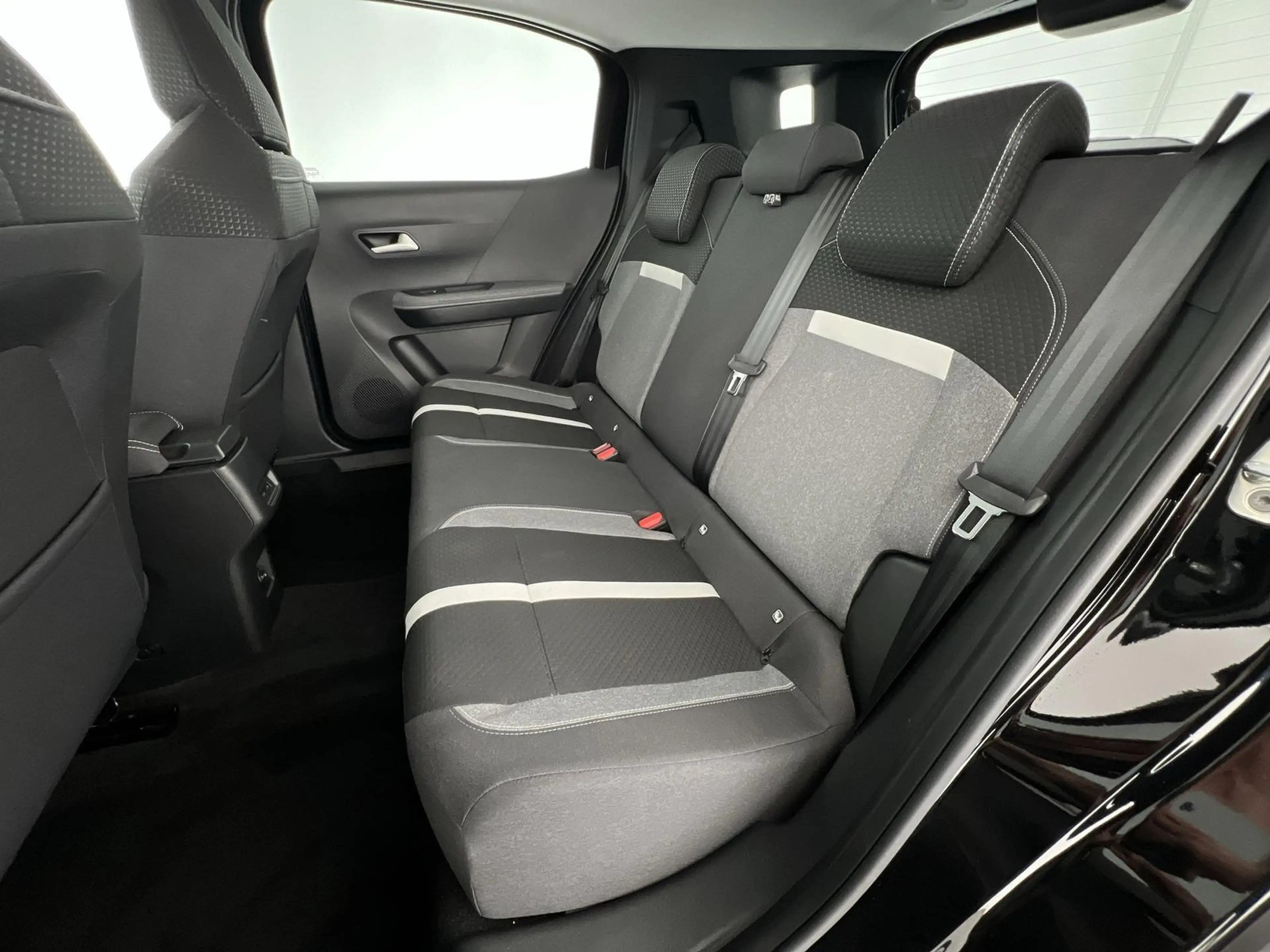 Opel Frontera GS Hybrid 1.2*SHZ*RFK*NAVI*LKH*uvm — photo 9