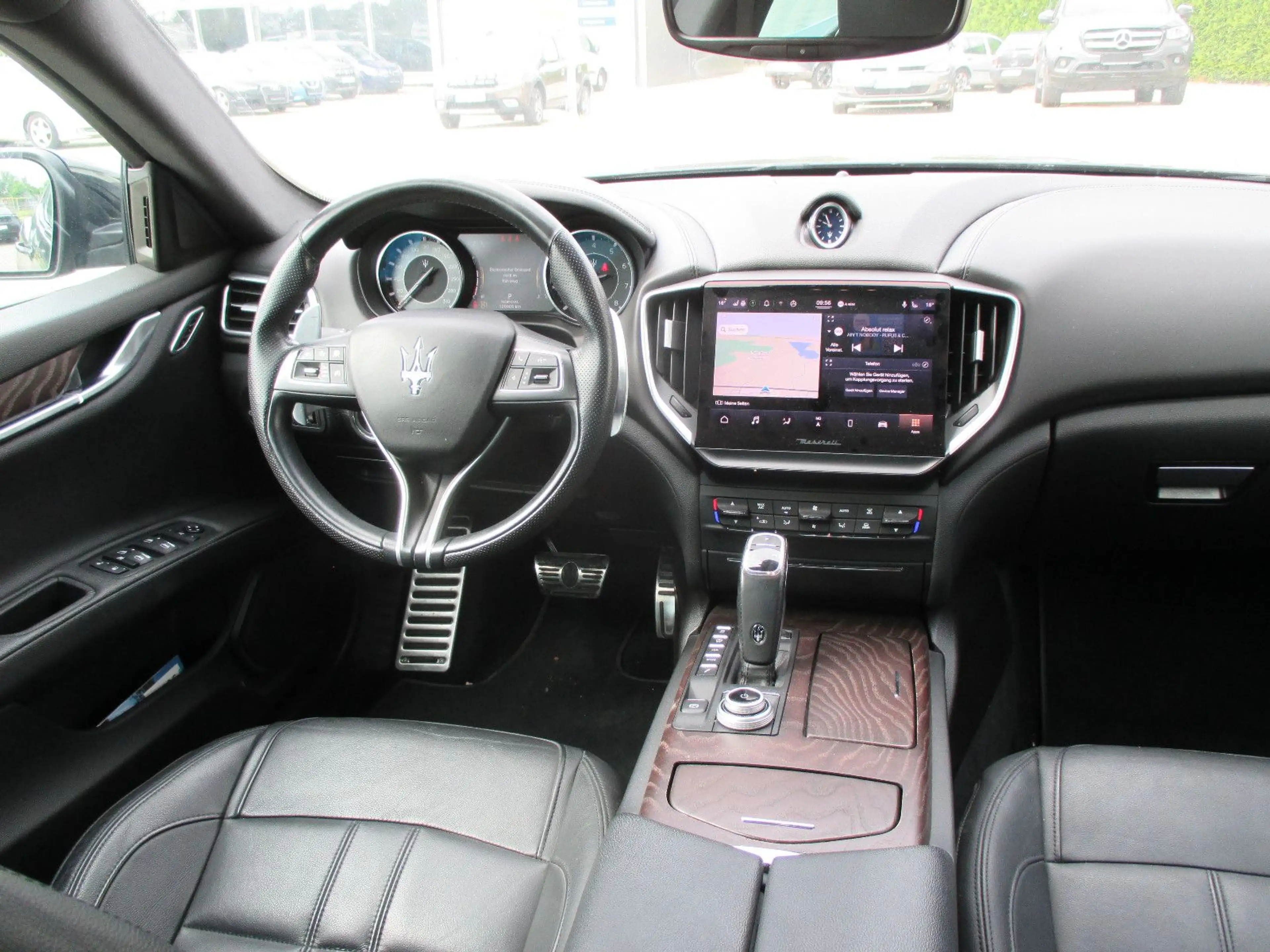 Maserati Ghibli 3.0 V6 GranSport — photo 9