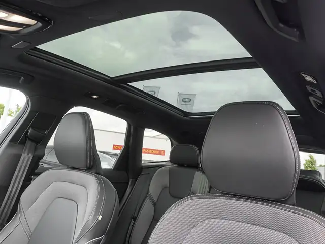 Volvo XC60 view 8