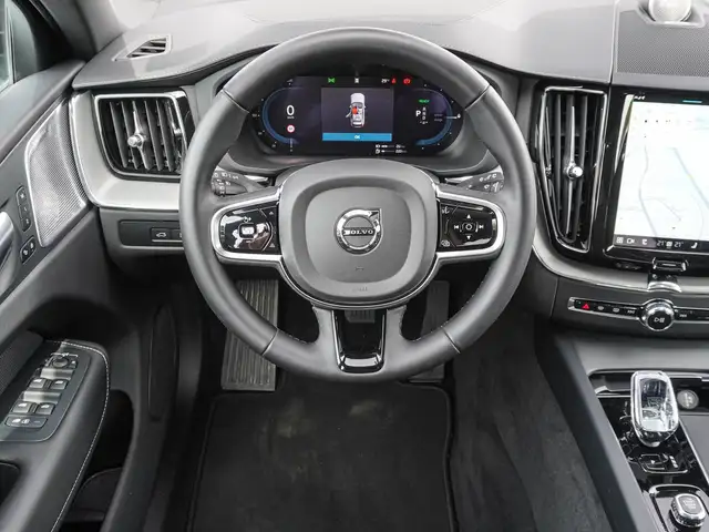 Volvo XC60 view 12