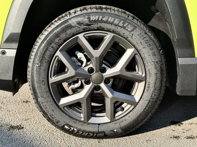 Jeep Compass view 4