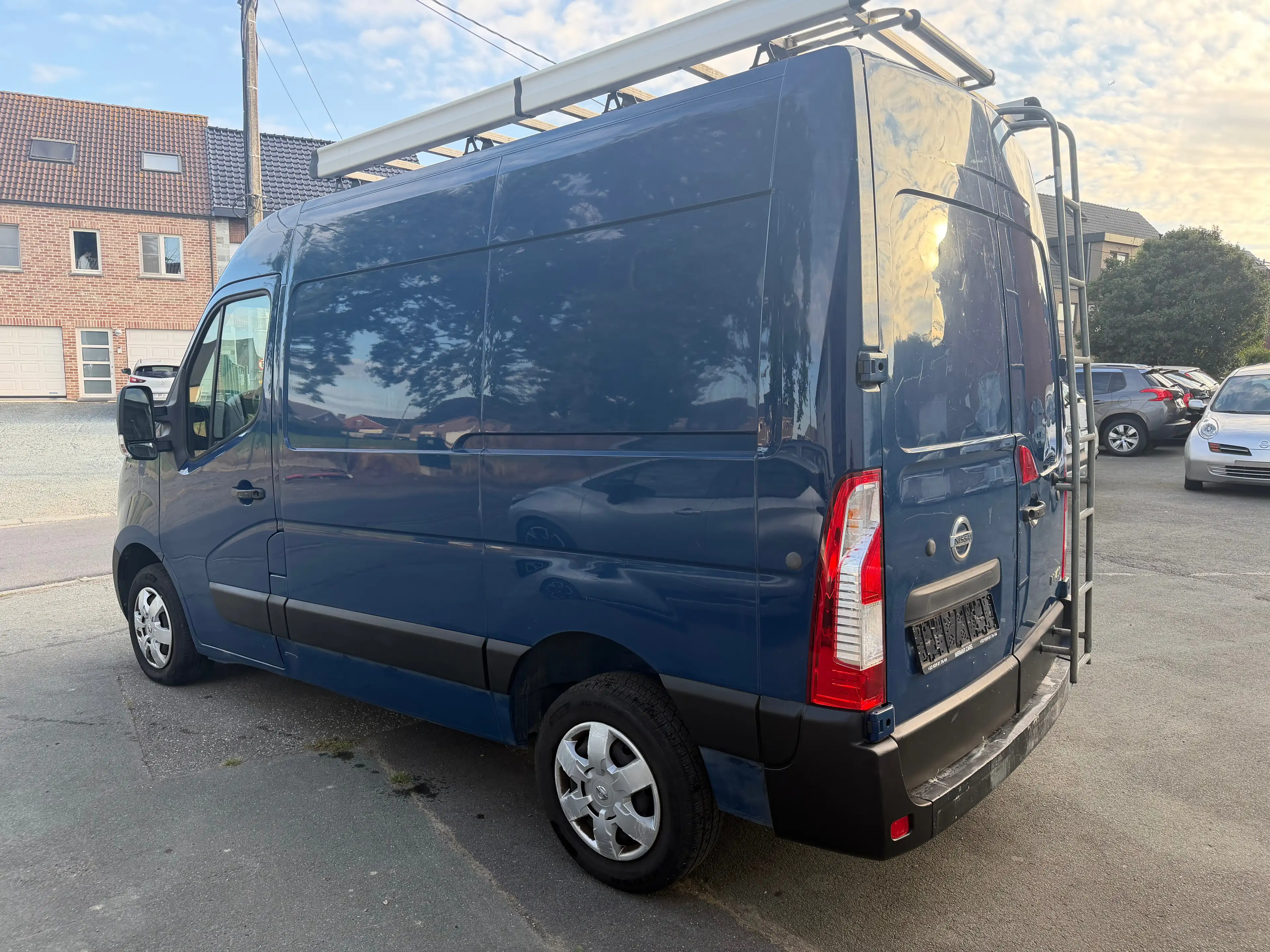 Nissan NV400 2.3 dCi L1H2 Business Navi / Caméra — photo 9