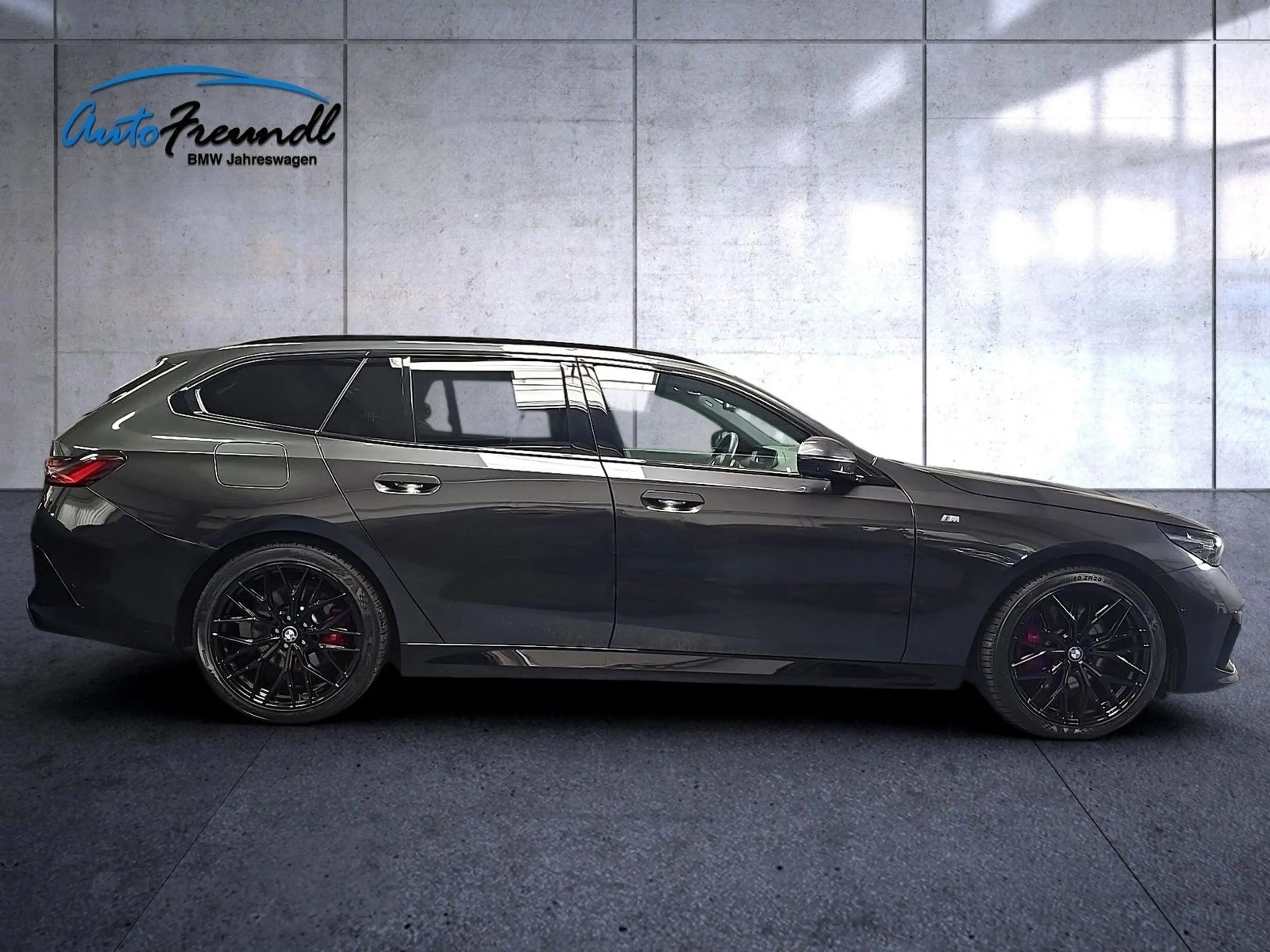 BMW 540 d xDrive M Sport Pro *Pano*Iconic*AHK*20 Zoll — photo 4