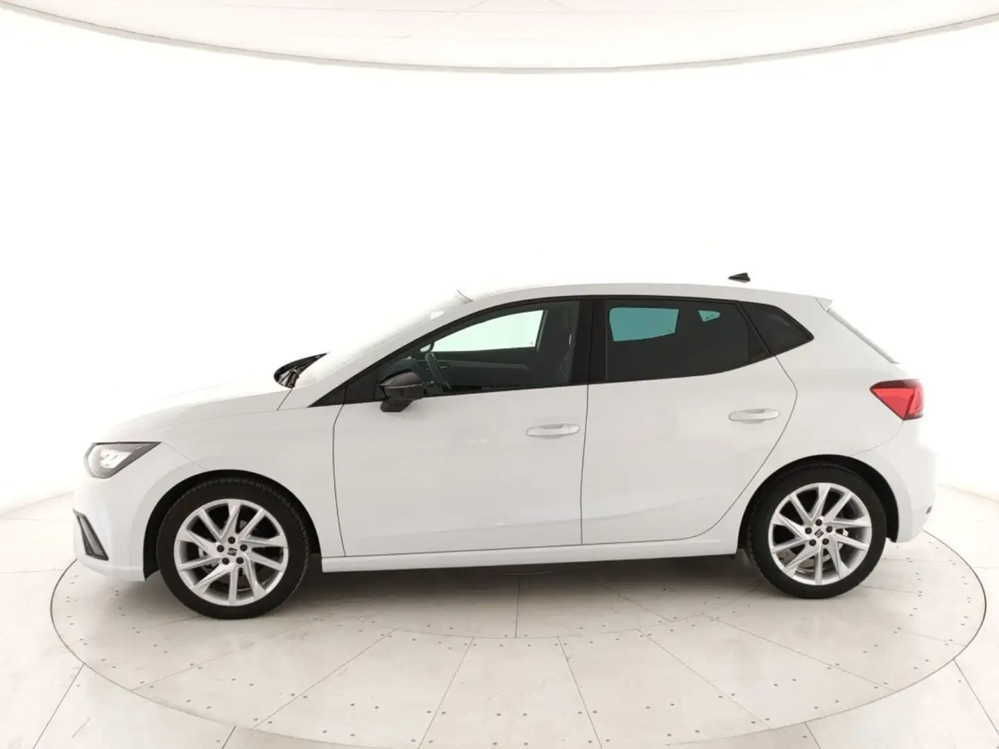 SEAT Ibiza 1.0 ecotsi FR 95cv Bianco - 2
