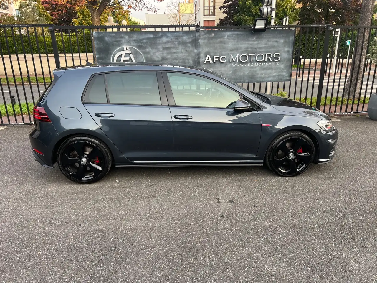 Volkswagen Golf GTI — photo 4