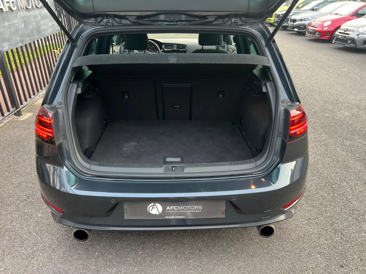 Volkswagen Golf GTI — photo 9