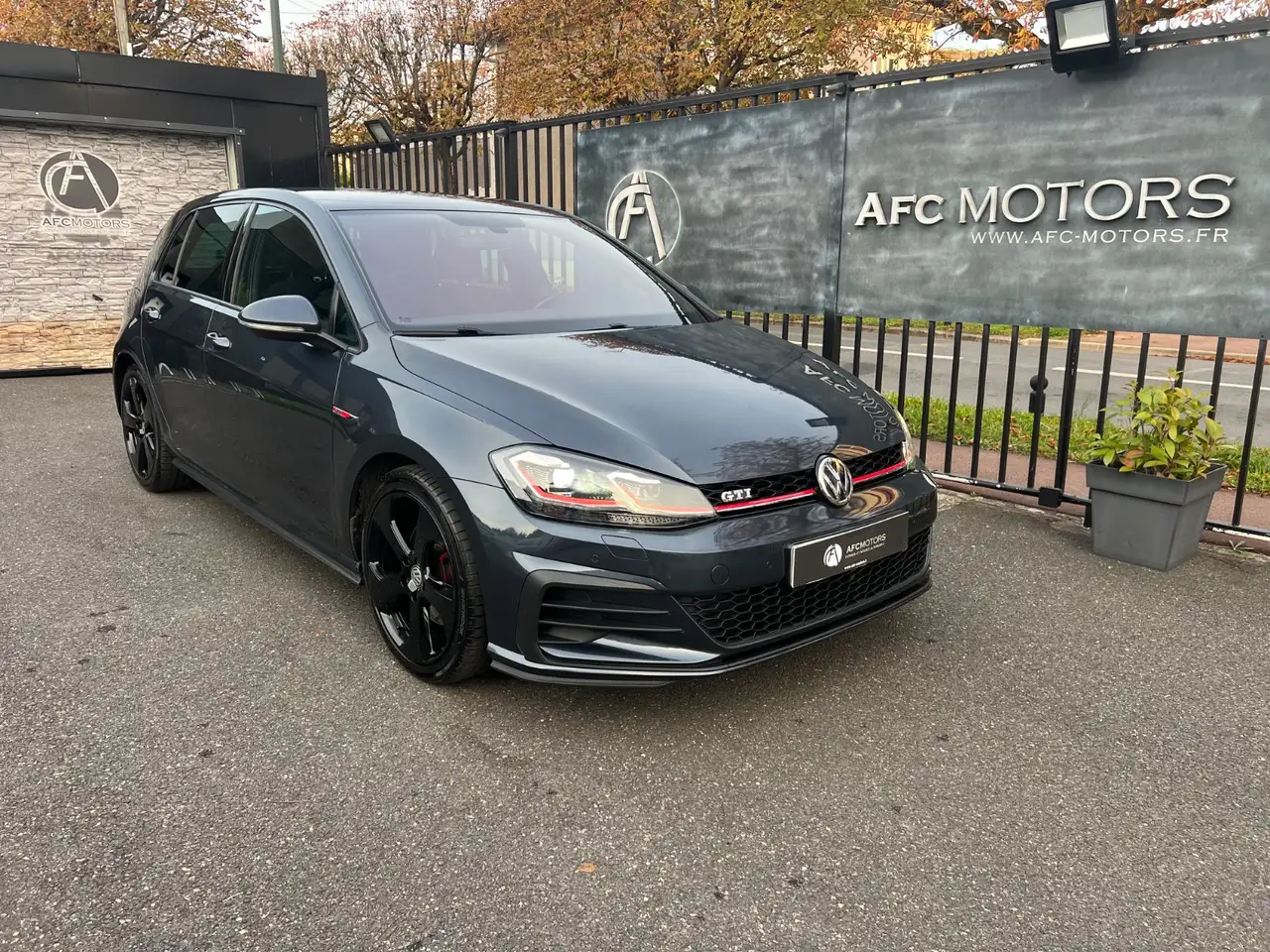 Volkswagen Golf GTI — photo 2