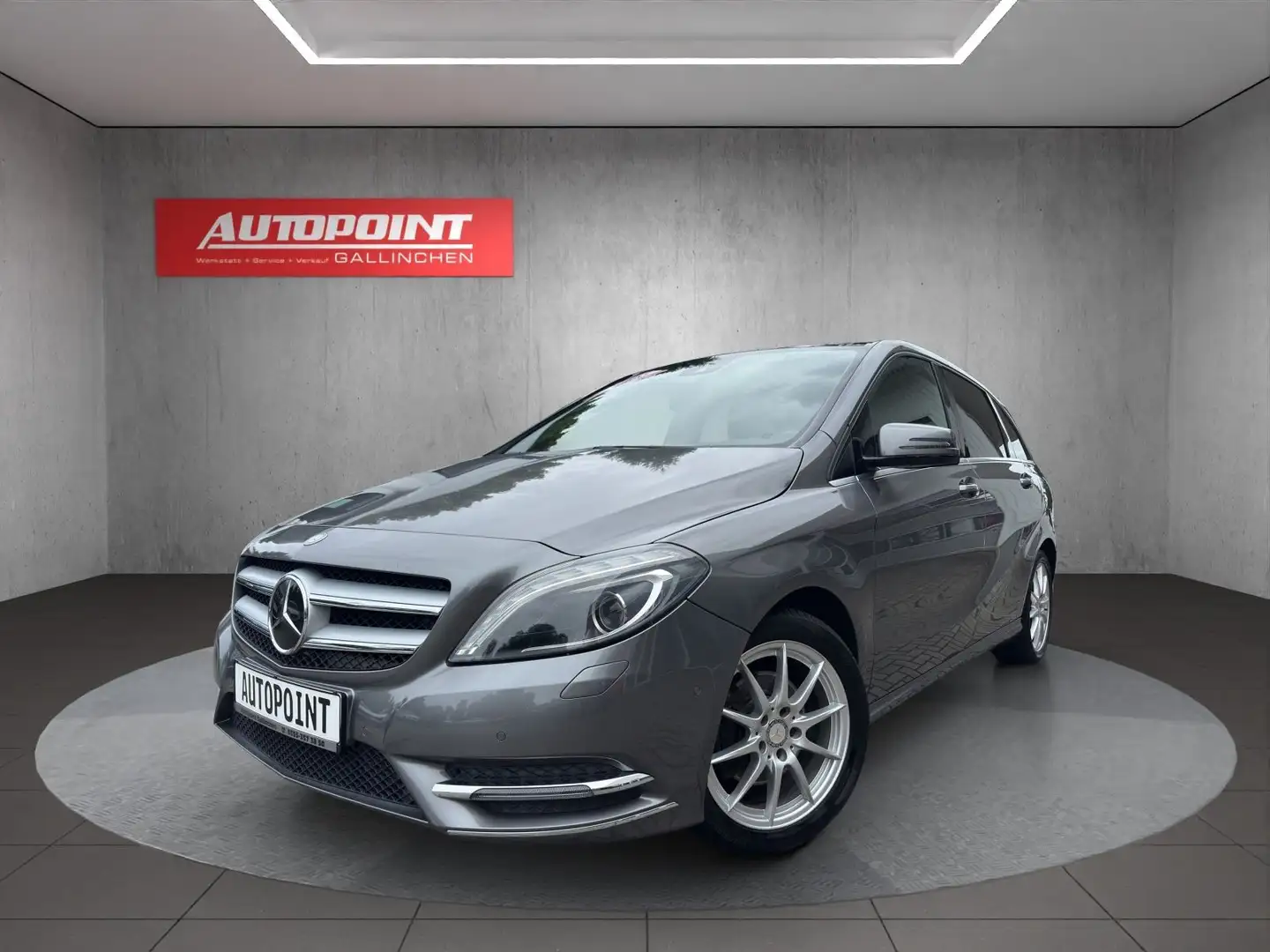 Mercedes-Benz B 200 CDI Automatik+Panorama+Xenon Grau - 1