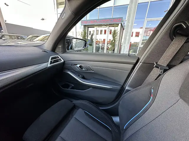 BMW 340 M340i xDrive Aut. Ansicht 33