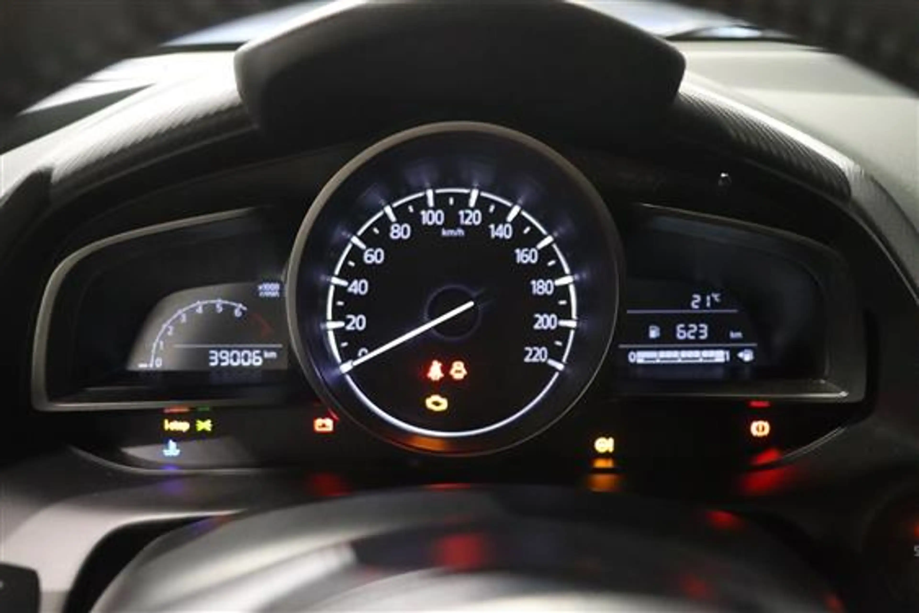 Mazda 2 1.5L E-SKYACTIV G HOMURA — photo 9