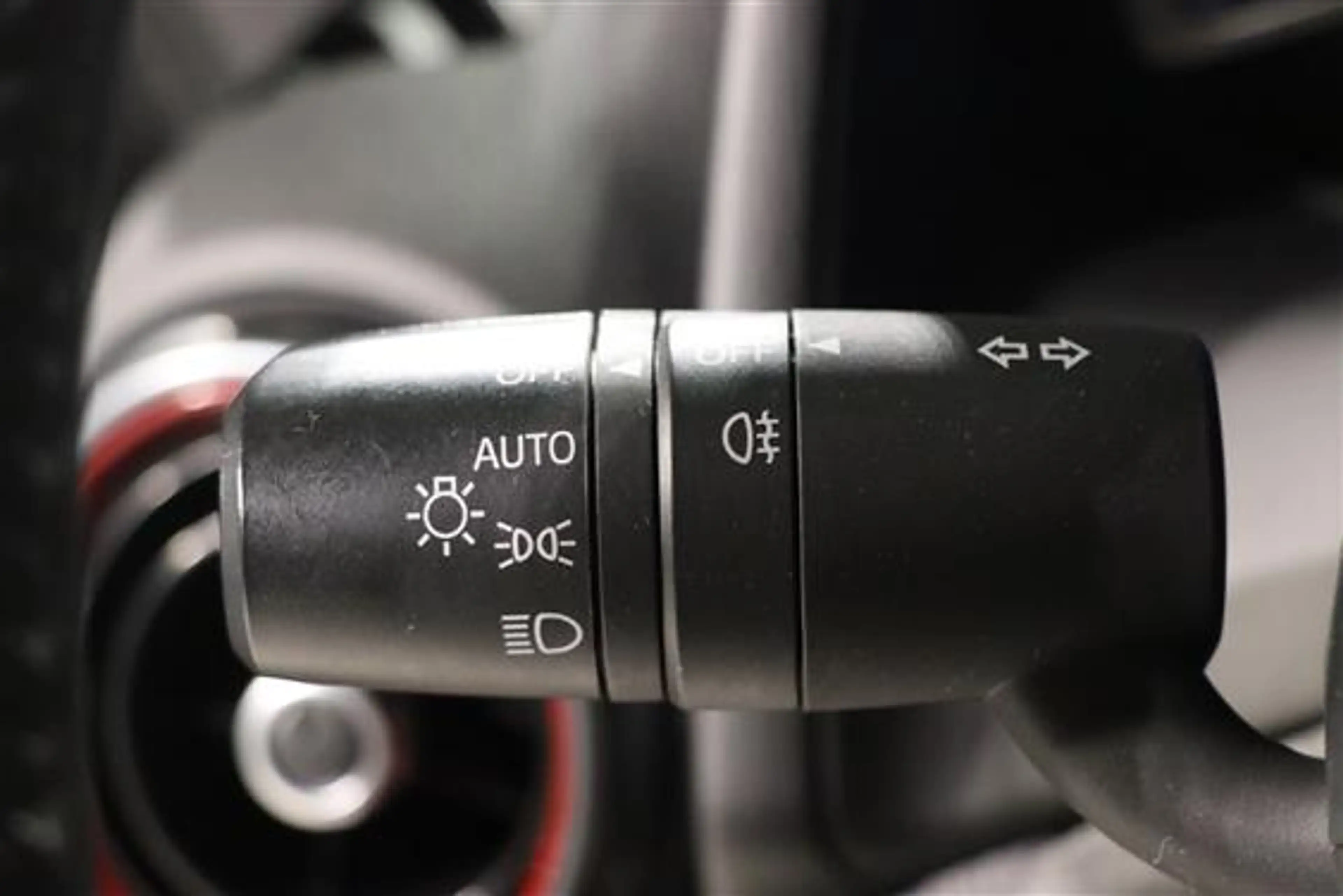 Mazda 2 1.5L E-SKYACTIV G HOMURA — photo 18