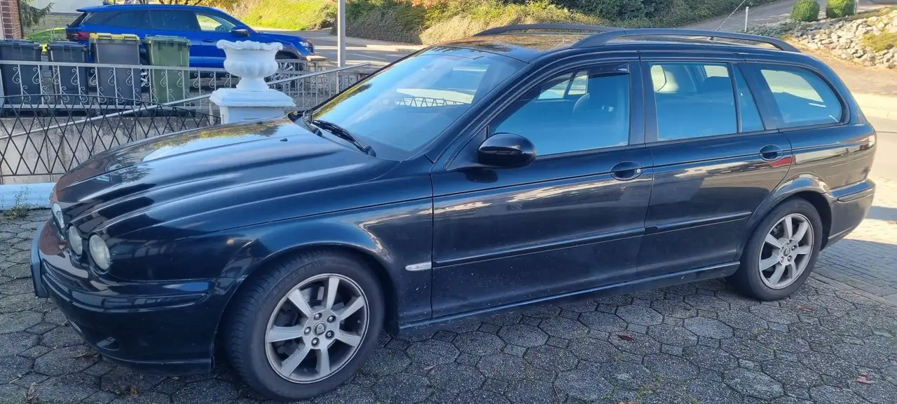 Jaguar X-Type