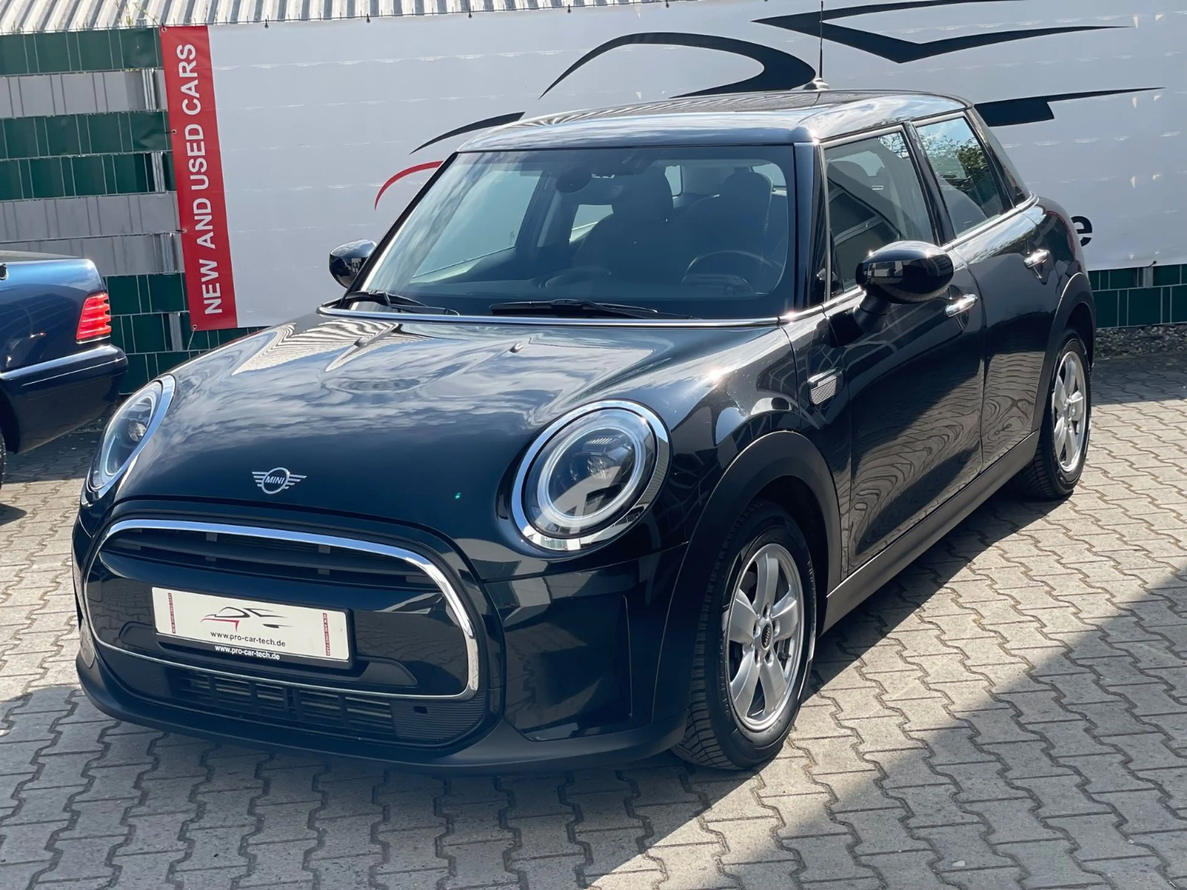 MINI One |Classic|5-trg|Apple|LED|Navi|ALLWETTER| — photo 2