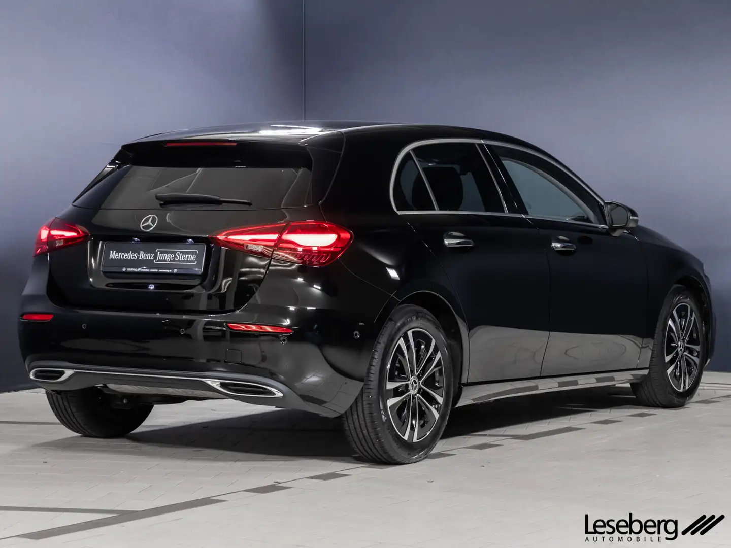 Mercedes-Benz A 180 A 180 Progressive Navi/ LED/ Kamera/ Keyless-Go Schwarz - 2