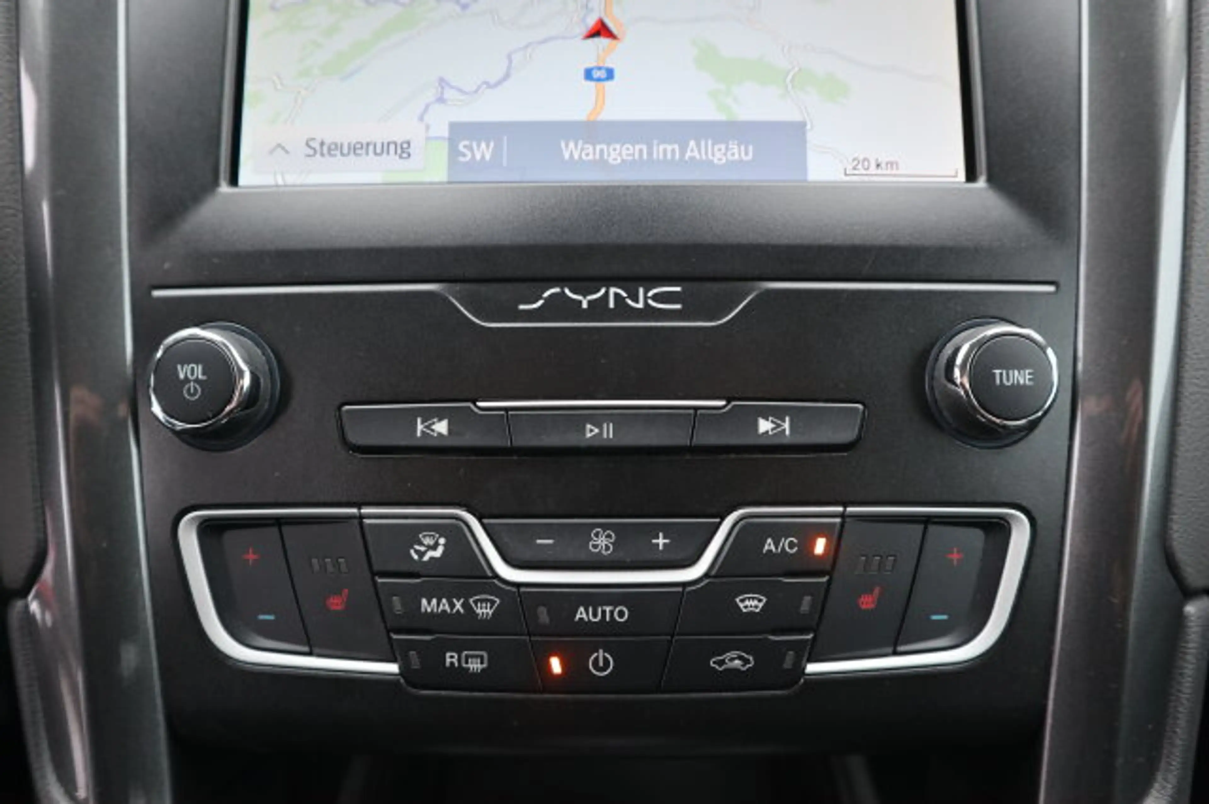 Ford Mondeo Mondeo Turnier 2.0 Titanium Klima/Sitzhzg./LED NSW — photo 14