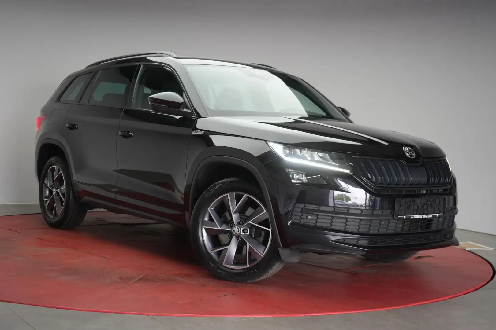 Skoda Kodiaq 2.0 TDI 4x4 DSG Sportline Navi/ACC/Kamera Negru - 1