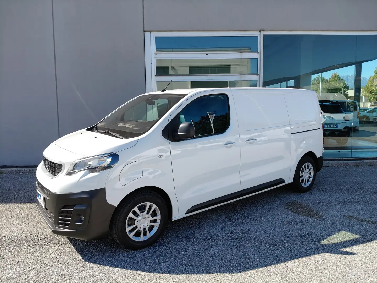 Peugeot e-Expert PREMIUM Standard M 136 cv - Batterie 75kw 11400 KM Bianco - 2