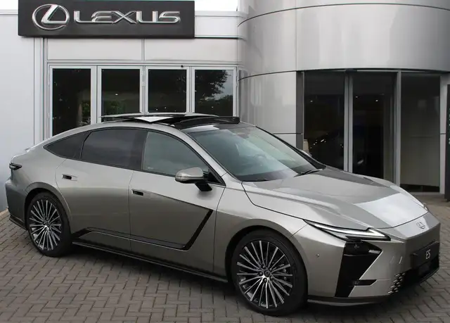 Lexus ES 350 350e President Line DIRECT LEVERBAAR MARK LEVINSON
