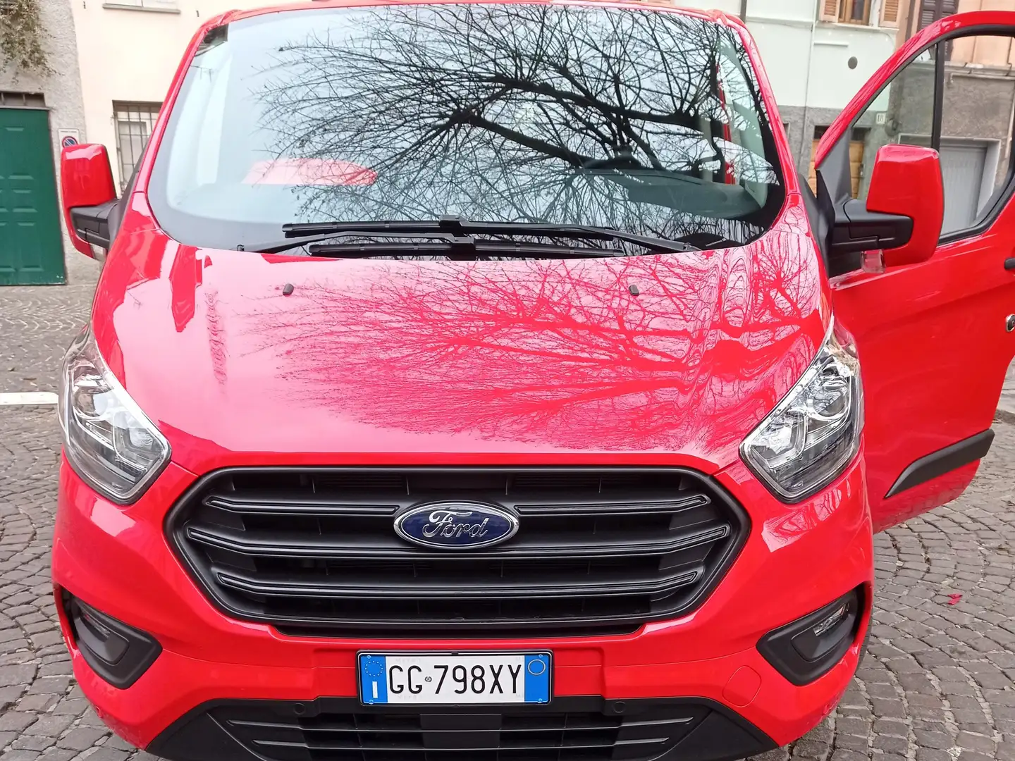 Ford Transit Custom 280 L1 H1 TREND MHEV 130 CV Rosso - 1