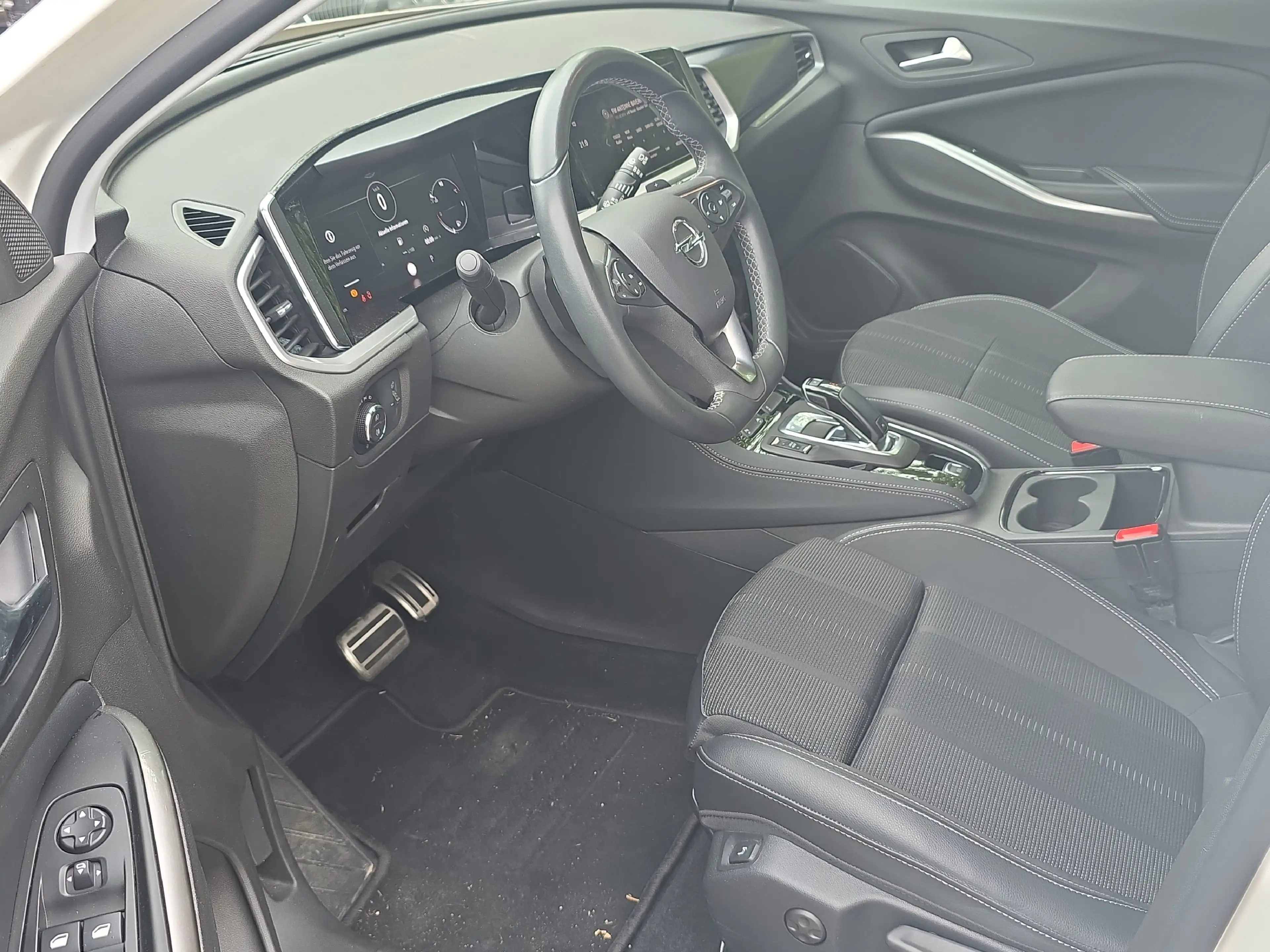 Opel Grandland 1.2 Turbo GS Line *Rückfahrkamera* — photo 9
