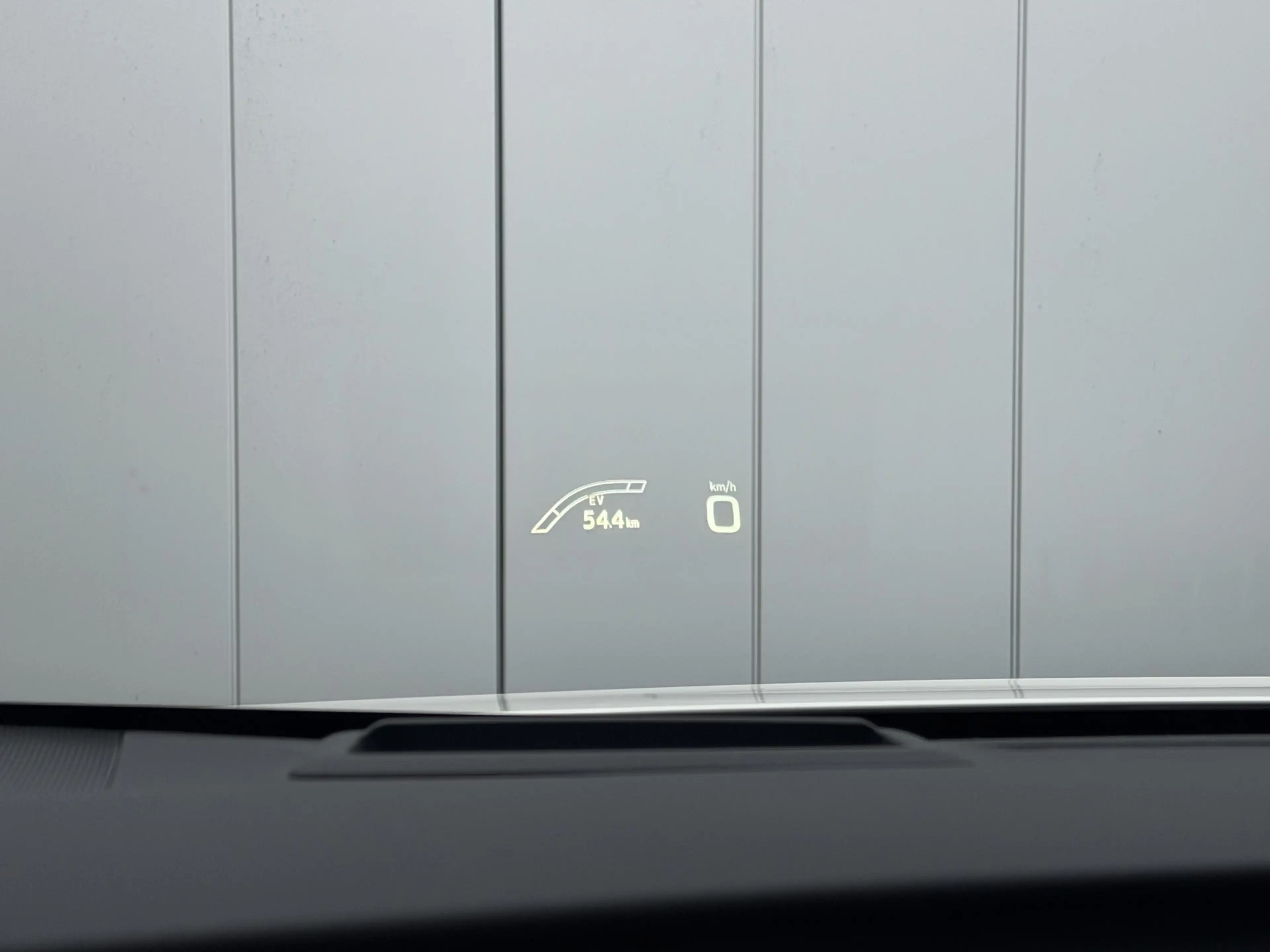 Toyota Prius 1.8 Plug-in Dynamic keyless Cruise Navi — photo 16