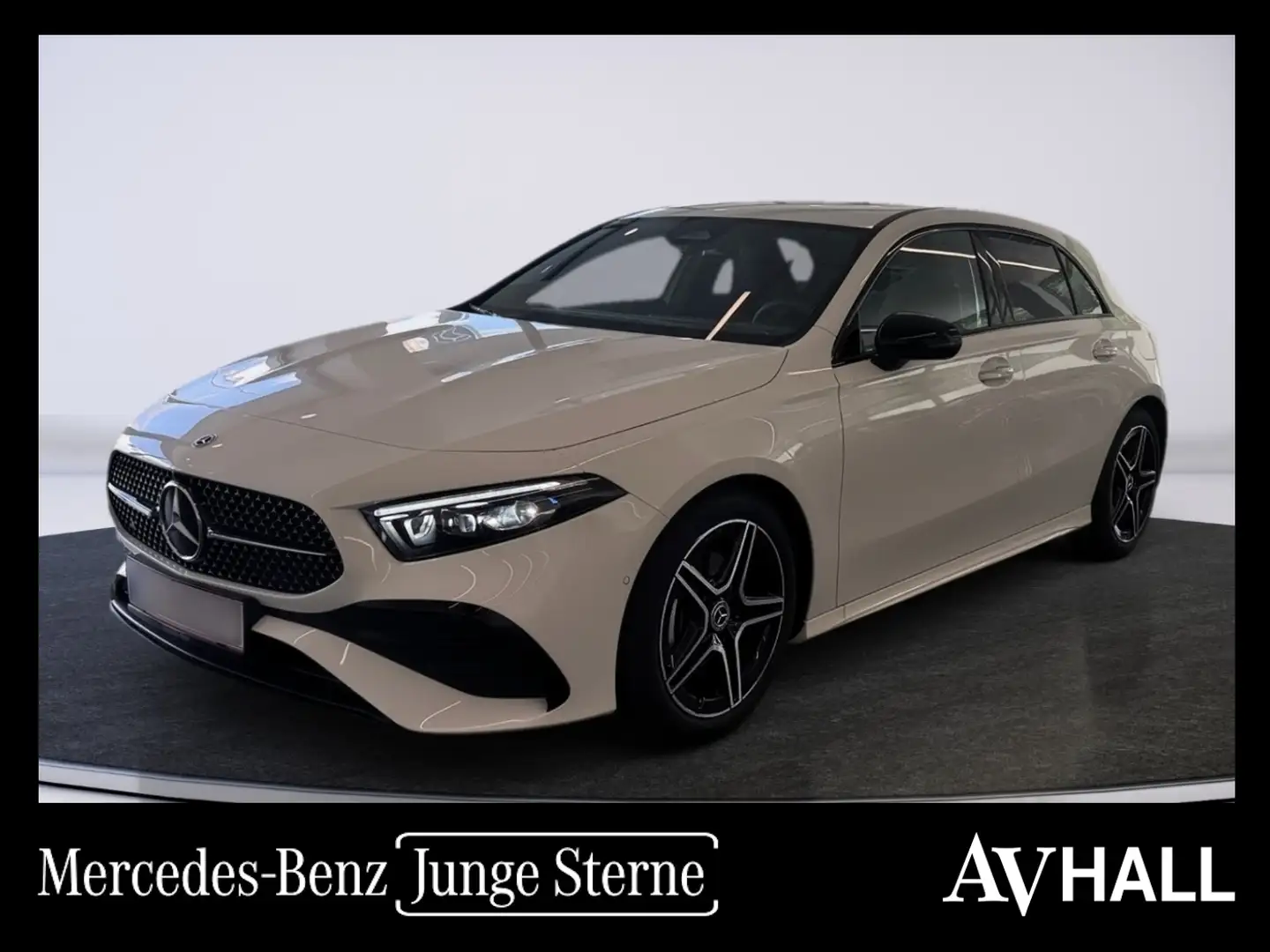 Mercedes-Benz A 180 Kompaktlimo Österreich-Edition AMG Line Weiß - 1