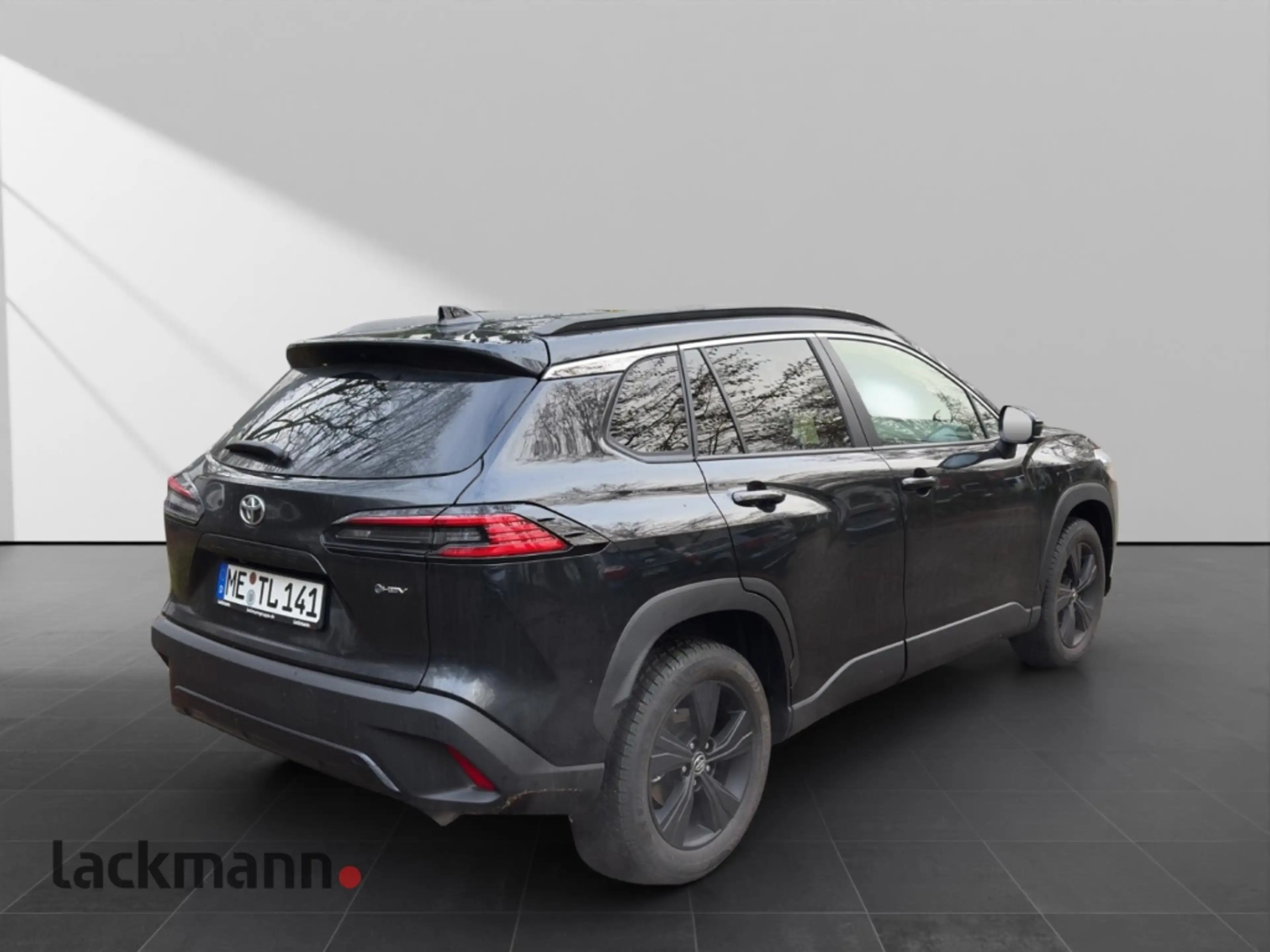 Toyota Corolla Cross Hybrid FWD 2,0 l Hybrid, SUV, Teamplayer — photo 4