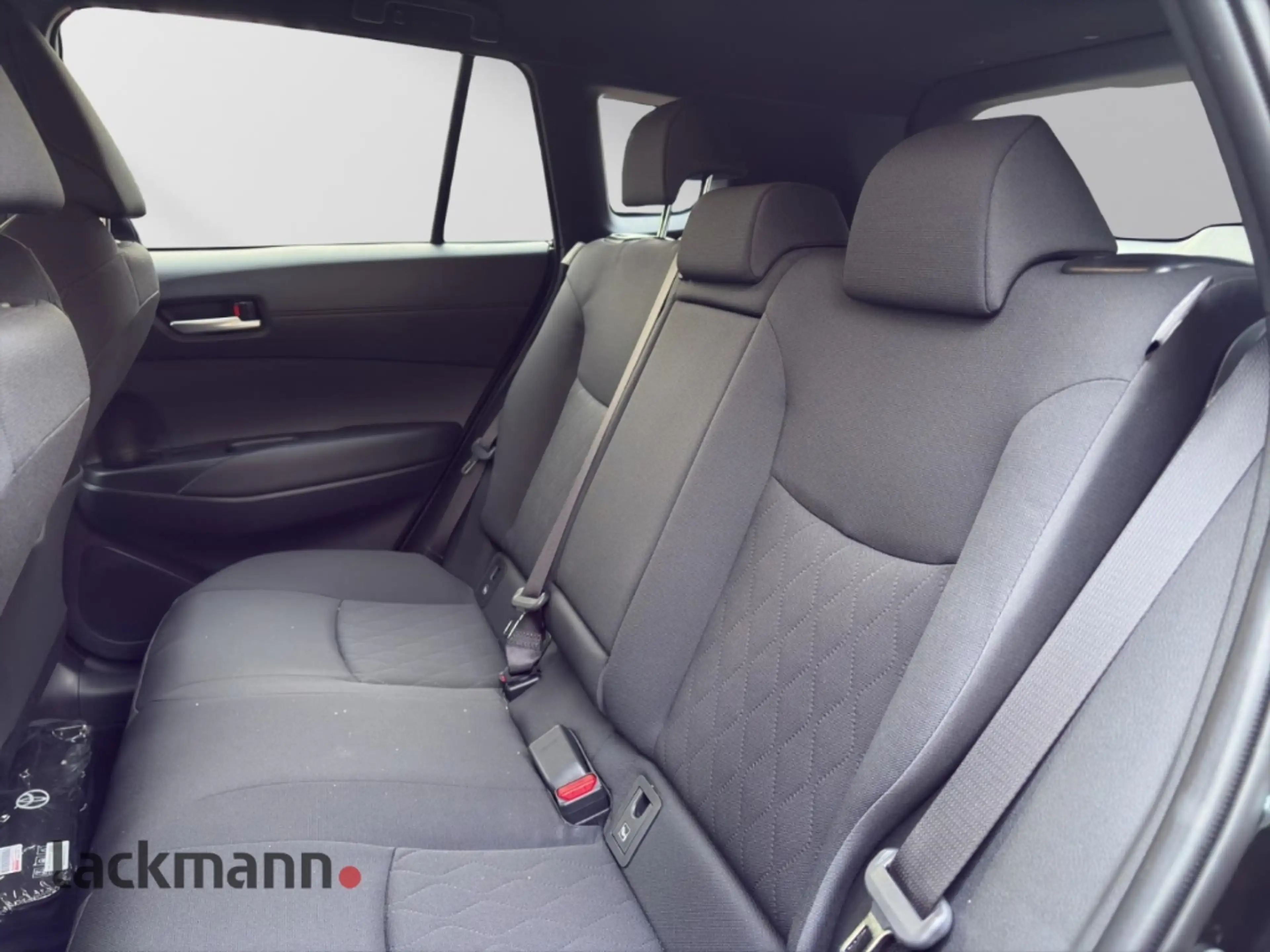 Toyota Corolla Cross Hybrid FWD 2,0 l Hybrid, SUV, Teamplayer — photo 9